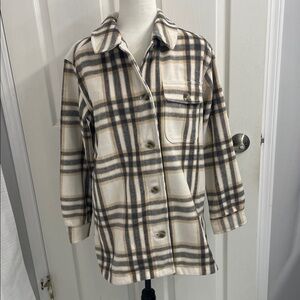 Old Navy Cream & Black Plaid Soft Brushed Shacket Side Pockets Sz S OS NWOT